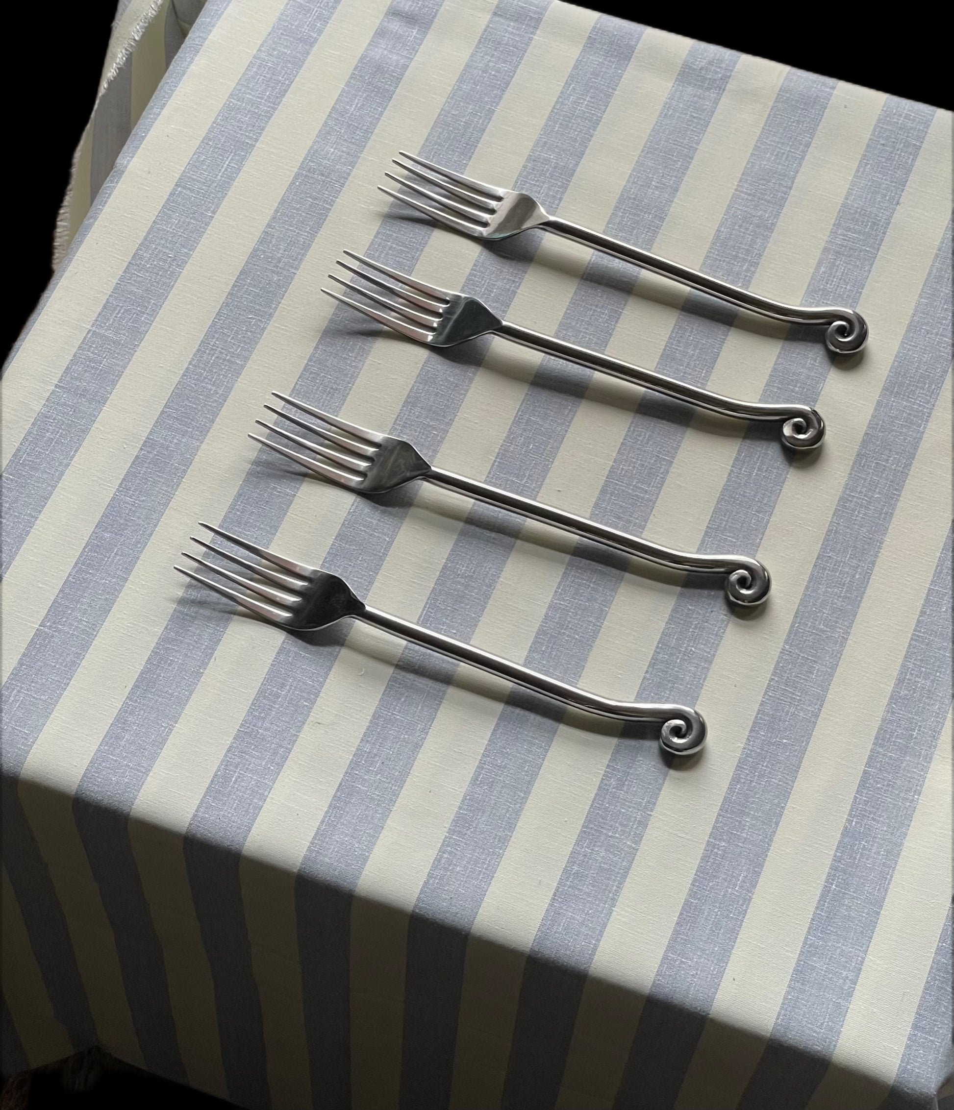 SWIRL FORKS, SET OF 4 OR 6